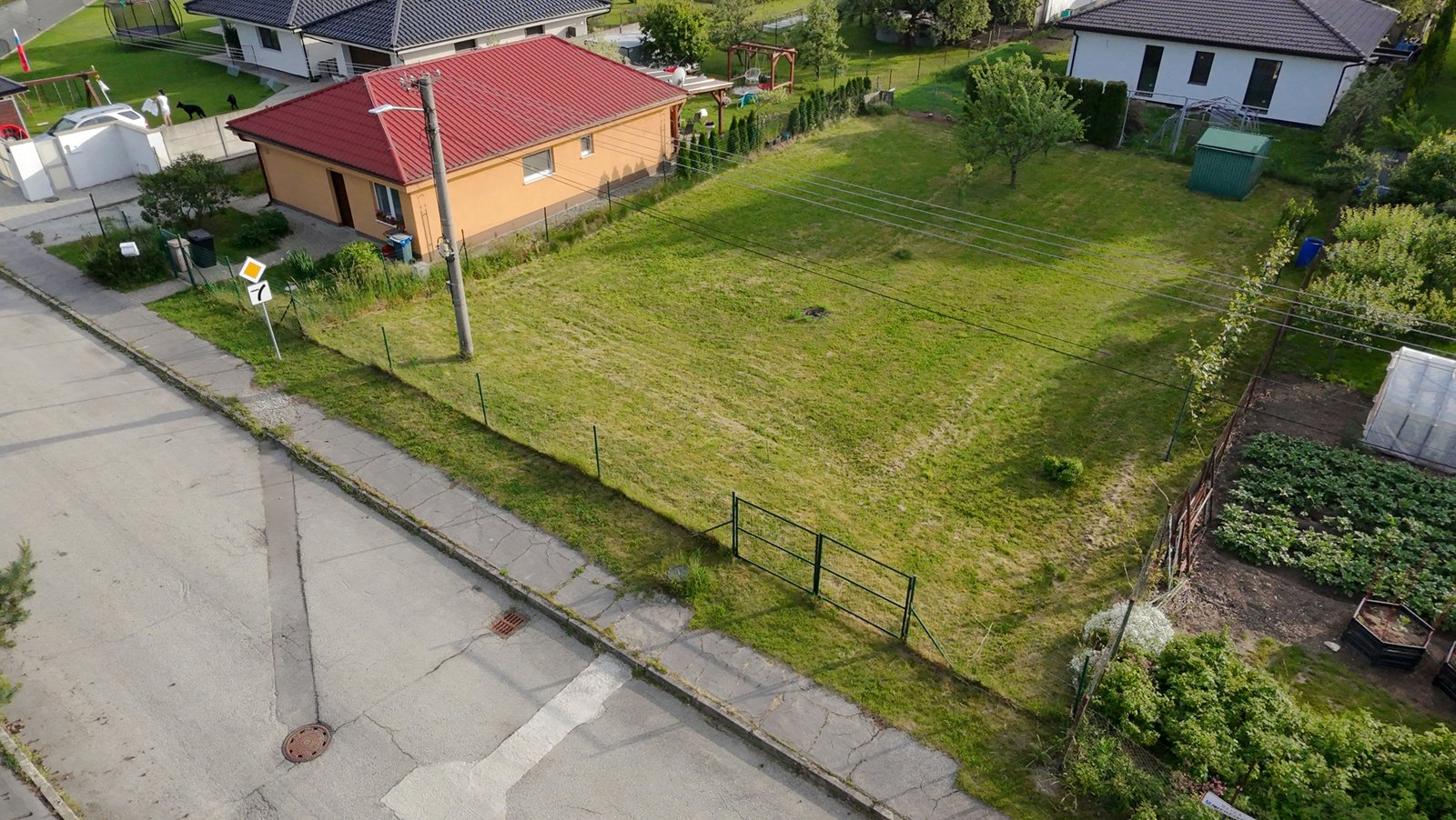 Stavebný pozemok 559 m2 Martin - Priekopa v zastavanej časti – fotka 2